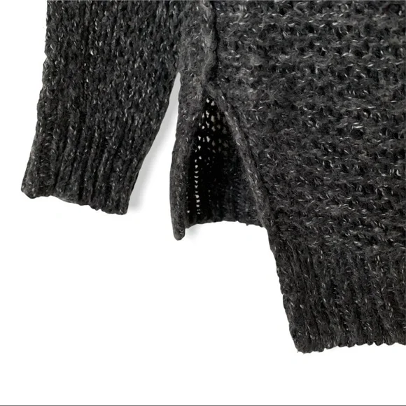 Hollister Sweater - M/L - Picture 4 of 6